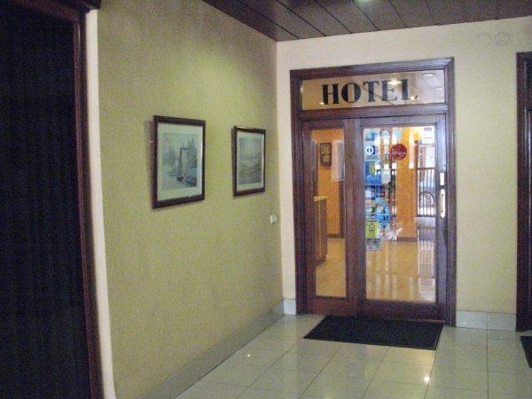 Hotel Achuri 维多利亚-加斯特伊兹 外观 照片